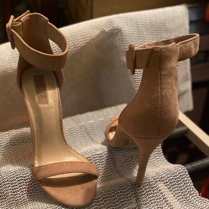 Sexy soft suede heels